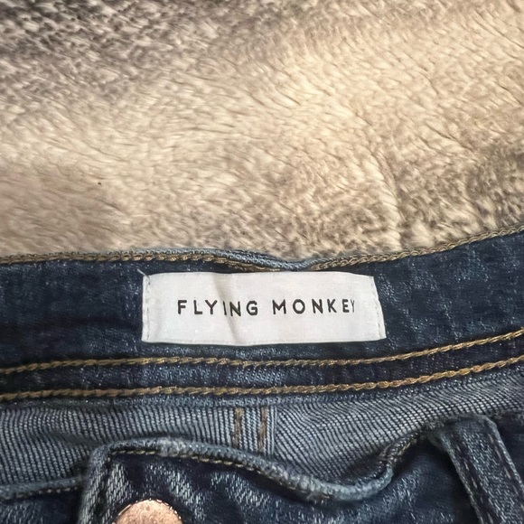 Flying Monkey distressed at the bottom cropped jeans. - Picture 3 of 4